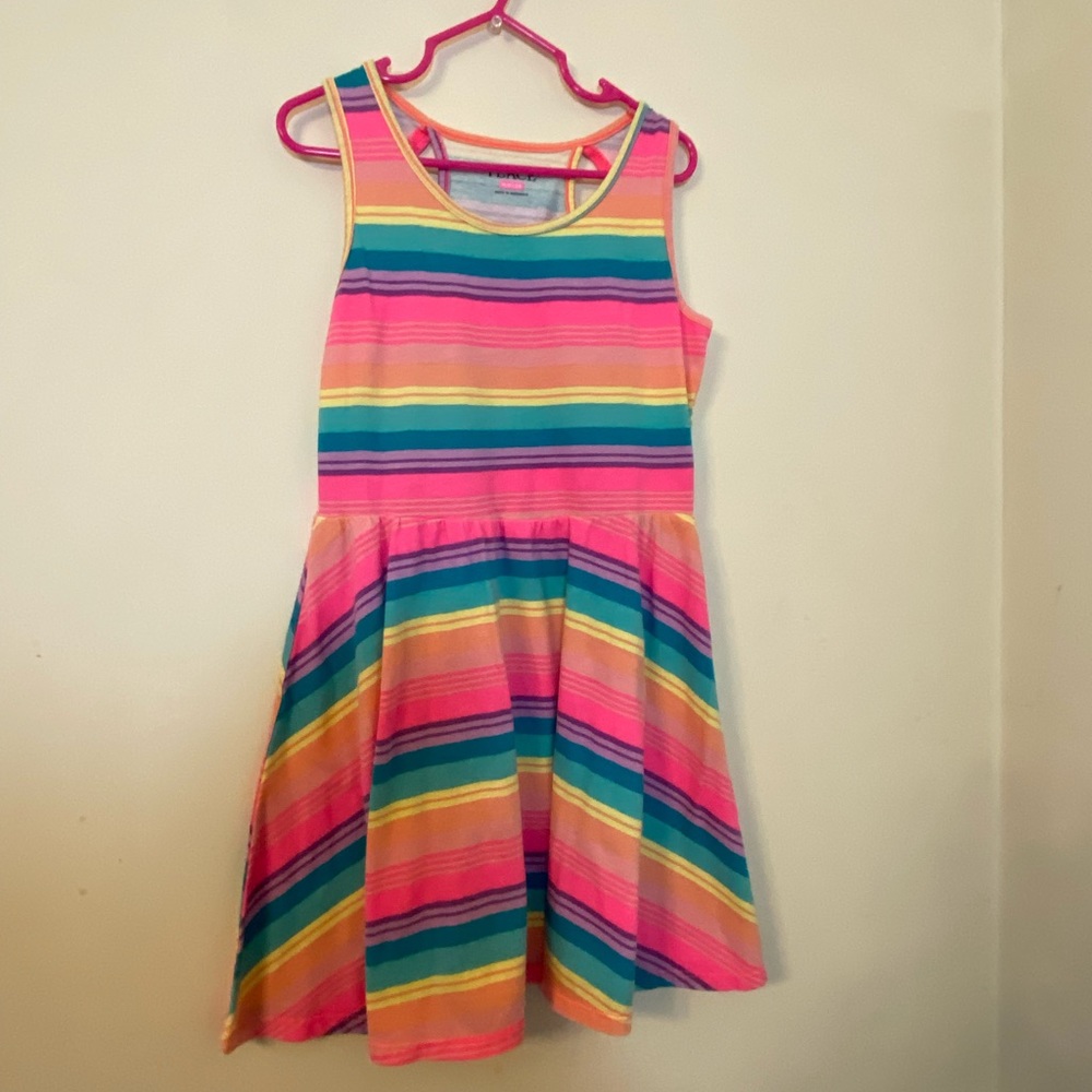 GIRL’S DRESS BUNDLE - Picture 3 of 10